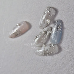 Winter Christmas Crystal Delicate Hexagon Romantic Laser Silver Chic Snowflakes Self Adhesive Nail Art Sticker 5D Manicure Decal (ONLINE ORDER ONLY)