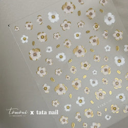 Retro Flowers Petal Pearl Rhinestones Halo Dyeing Chic Daisy Vintage Gold Foil  Floral Designs Nail Art Stickers Manicure Decals (ONLINE ORDER ONLY)