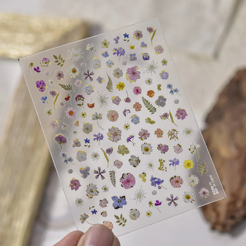 Gold Foil Dried Flowers Leaf Floral Print Daisy Rose Flower Peach Blossom Adhesive Nail Art Decoration Sticker Manicure Decals (ONLINE ORDER ONLY)