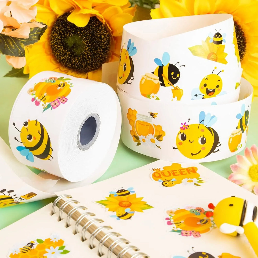 500Pcs /1 Rolls 2.5cm/1inch Yellow Bee Flower Shaped Sticker Decoration Gift Box Sticker Label Stationery Sticker (ONLINE ORDER ONLY)