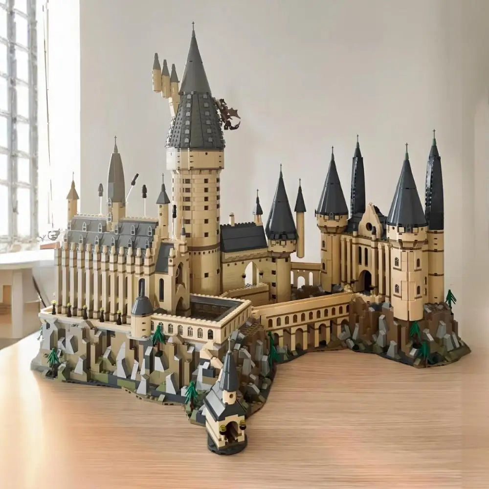 Harry Potter Lego Set - Hogwarts Castle (ONLINE ORDER ONLY)