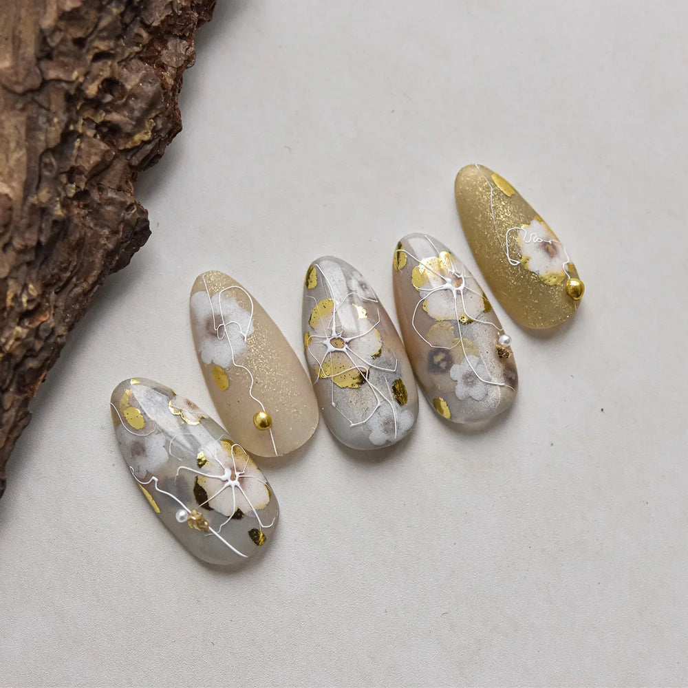 Retro Flowers Petal Pearl Rhinestones Halo Dyeing Chic Daisy Vintage Gold Foil  Floral Designs Nail Art Stickers Manicure Decals (ONLINE ORDER ONLY)