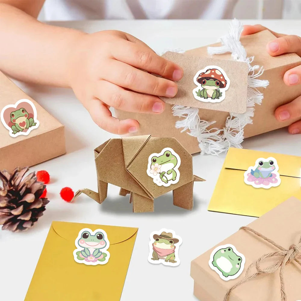 500pcs Cartoon Frog Sticker Kids Reward Sticker Toys Gift Decoration Label Teacher Encouragement Student Stationery Stickers (ONLINE ORDER ONLY)