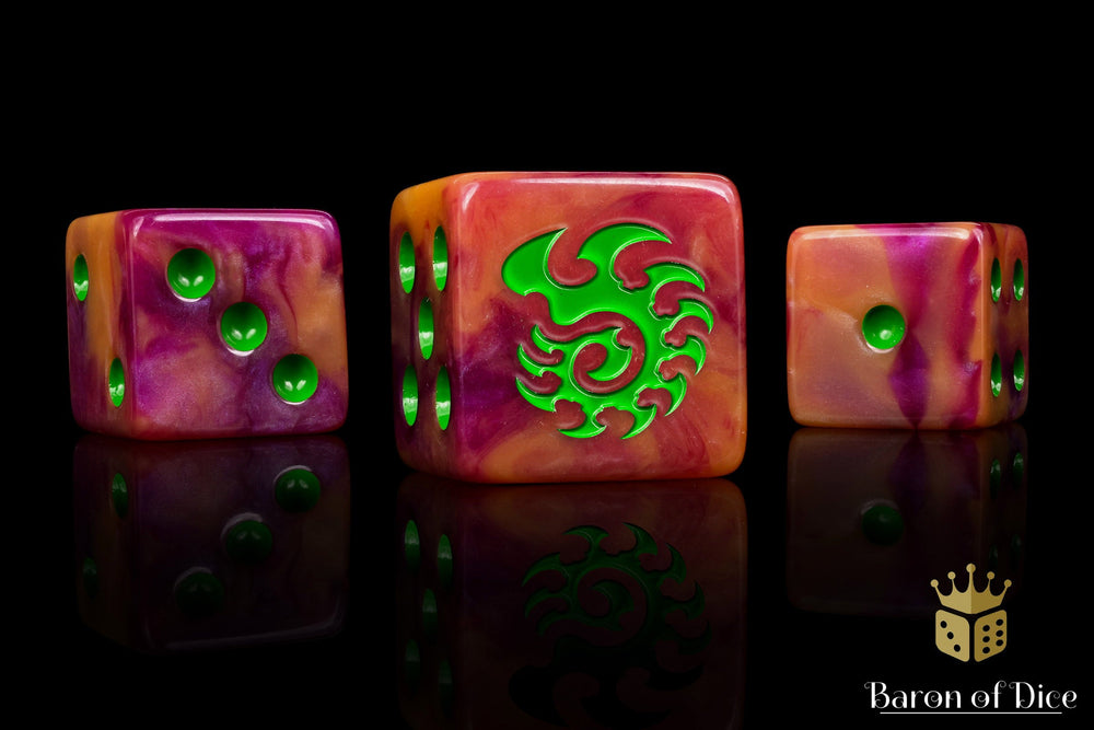 Alien Dice - Orange & Green (ONLINE ORDER ONLY)