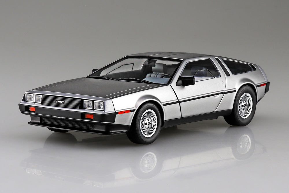 1982 DeLorean DMC-12 1:24 Scale Model Kit (ONLINE ORDER ONLY)