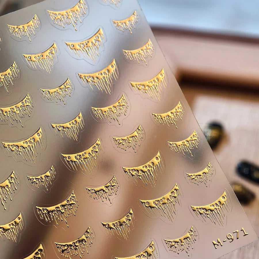 French Style Bronzing Arc Lava Metal Flow Curvy Delicate Punk Charming Self Adhesive Nail Art Stickers Manicure Decals Wholesale (Online Order Only)