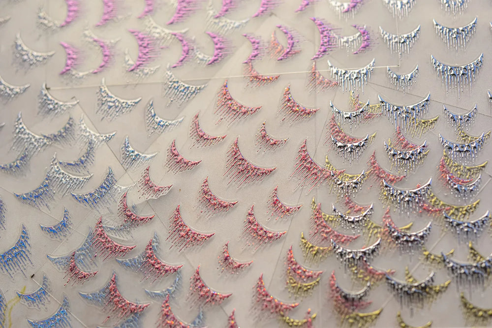 French Romantic Tassel Crescent Moon Laser Charming Gold Silver Arc Self Adhesive Nail Art Stickers Hot Stamping Manicure Decals (Online Order Only)