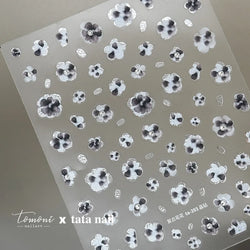 Retro Flowers Petal Pearl Rhinestones Halo Dyeing Chic Daisy Vintage Gold Foil  Floral Designs Nail Art Stickers Manicure Decals (ONLINE ORDER ONLY)