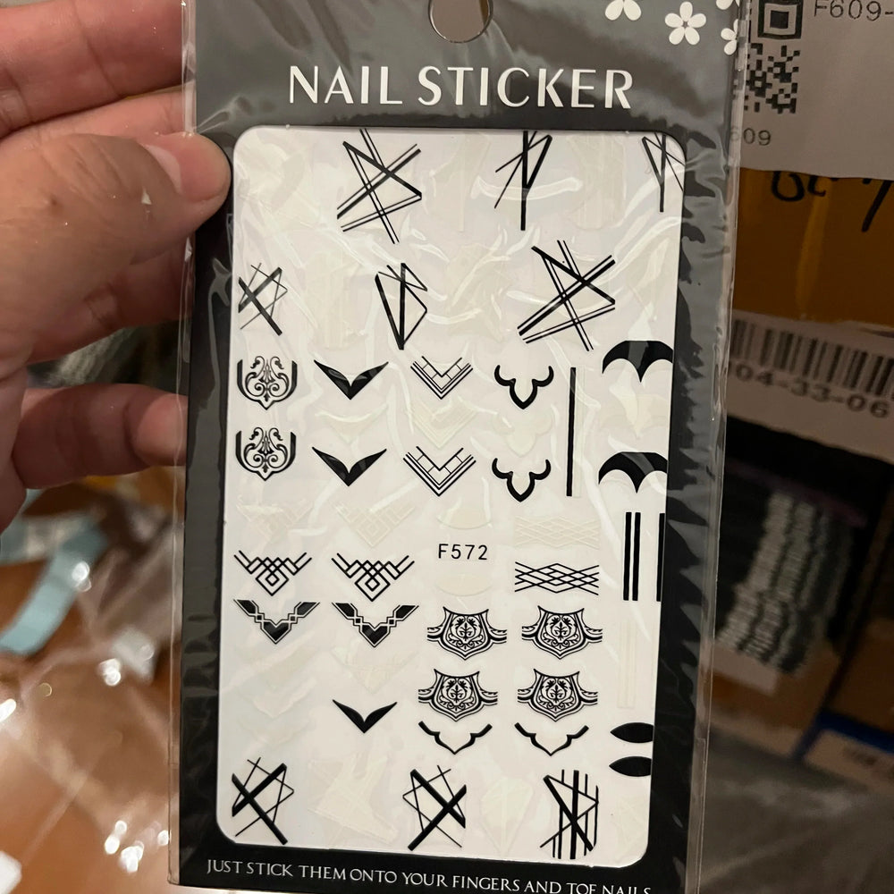 1PC Lace Flower Leaf Nail Sticker Geometric Line Leaf Floral Nail Art Decal Abstract Elegant Black White Pattern Nail Decoration (ONLINE ORDER ONLY)