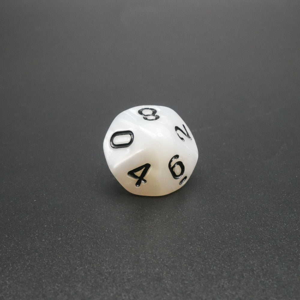 Snowy Owl - 7 Piece DnD Dice Set | Acrylic RPG Gaming Dice (ONLINE ORDER ONLY)