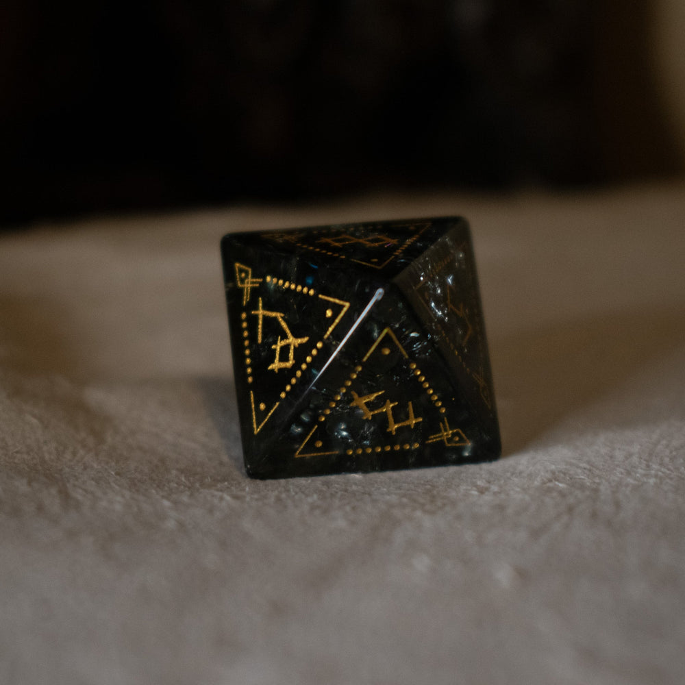Pre-Order || Wendigo Shattered Glass Dice Set