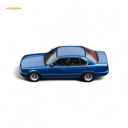 (Pre-Order) DCM BMW E34 5-Series Sedan - Avis Metallic Blue 1:64 (ONLINE ORDER ONLY)
