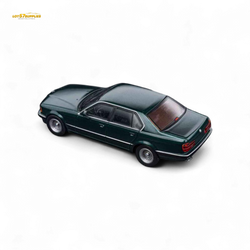 (Pre-Order) DCM BMW E32 7-Series Sedan - Oxford Metallic Green 1:64 (ONLINE ORDER ONLY)