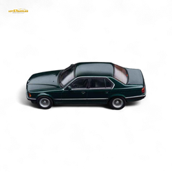 (Pre-Order) DCM BMW E32 7-Series Sedan - Oxford Metallic Green 1:64 (ONLINE ORDER ONLY)