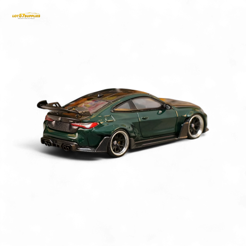 Street Weapon BMW G82 M4 Wide-Body Modified - Cangling Green Carbon Cover Special Edition 1:64 (ONLINE ORDER ONLY)