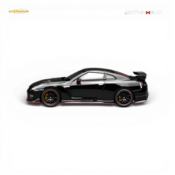 MOTORHELIX Nissan GT-R NISMO R35 2022 - Meteor Black 1:64