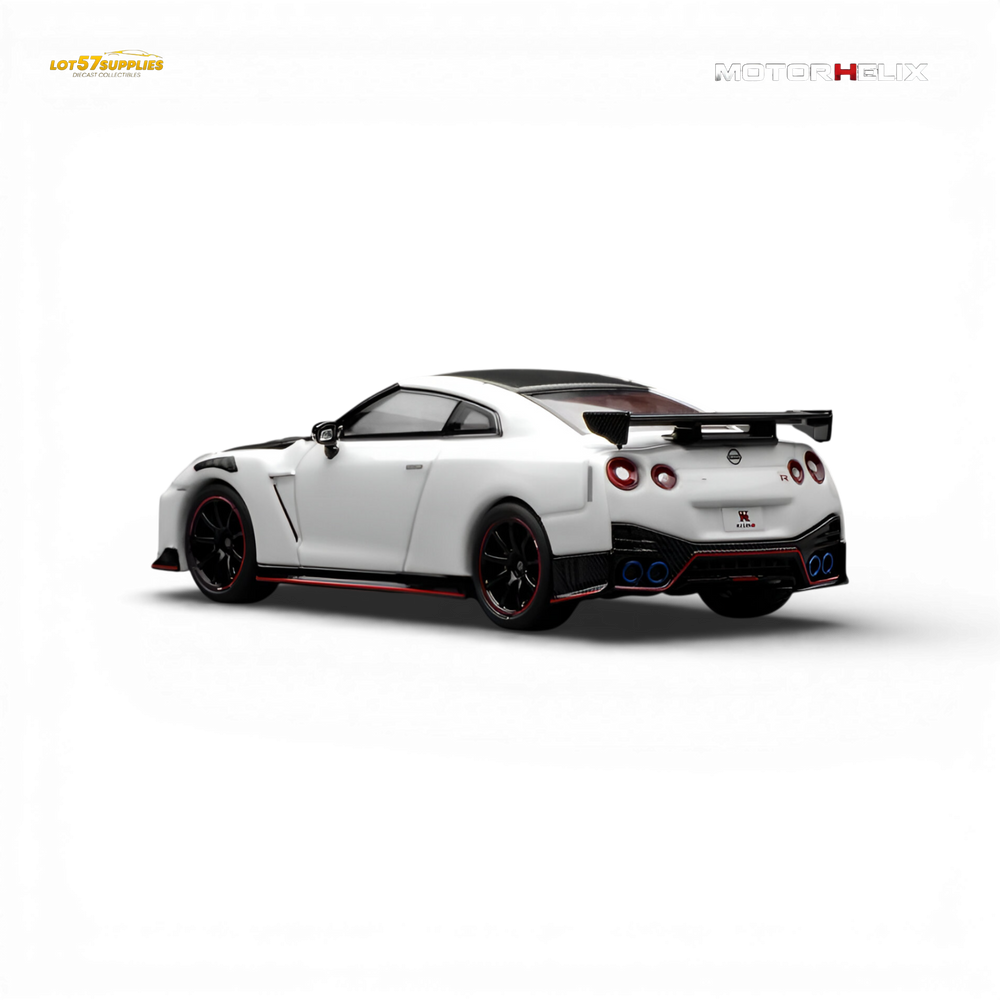 Motorhelix Nissan GT-R NISMO (R35) Special Edition 2022 - Brilliant White Pearl 1:64