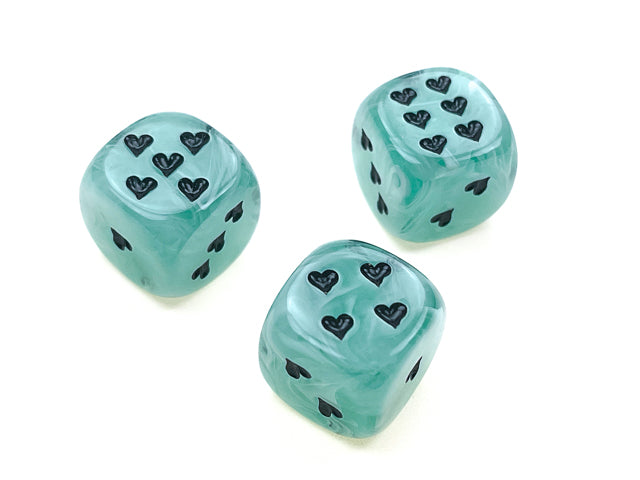 Heart 16mm Cirrus® w/pips Green/black d6 | Heart Dice (Online Only)