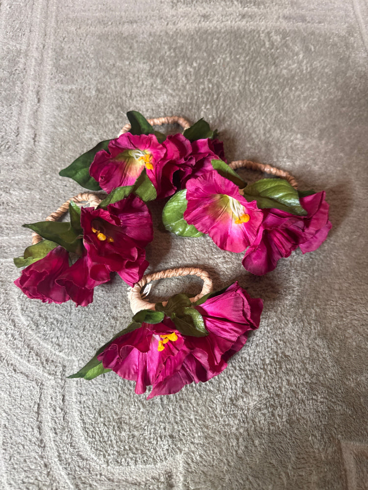 DEBORAH RHODES FLOWER NAPKIN HOLDERS SET Of 4 (Online Order Only)