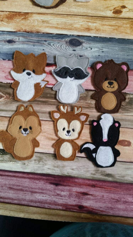 Forest animal - finger puppet - woodland animal - puppet show- quiet toy - party favor - animal - children -educational - pretend play (ONLINE ORDER ONLY)
