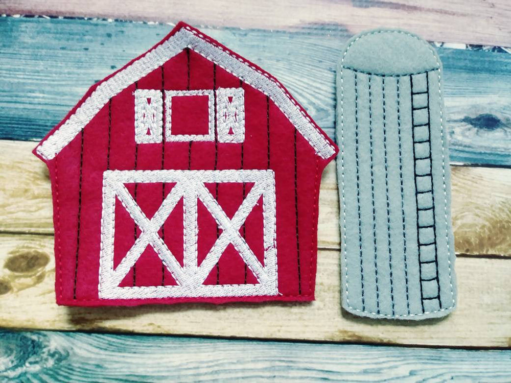 Felt Farm - Playset - felt board - Quiet toy - Learning - Educational Toy - Barn - Farm Animals - farm play set - pretend play - eieio (ONLINE ORDER ONLY)