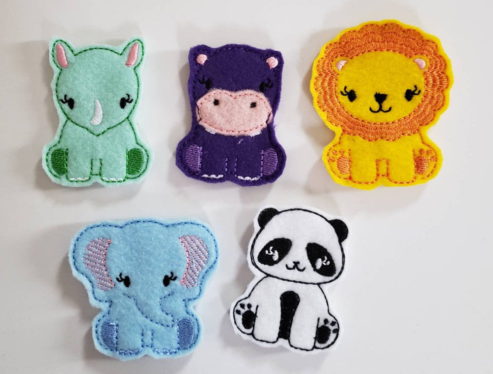 Zoo Animal Finger Puppets -  zoo storage bag - Free Personalization -  Quiet Toy - Busy Bag - Activity Bag - custom colors (ONLINE ORDER ONLY)