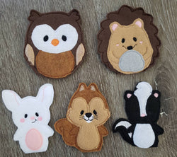 Felt finger puppet animal - Woodland Animal quiet book page -  Gift for kids - habitat - forest animals - learning toy - animals and biomes (ONLINE ORDER ONLY)