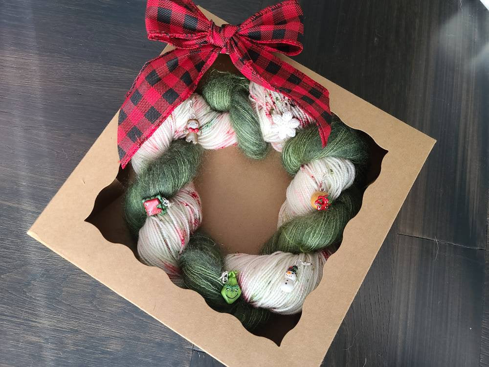 Holiday Yarn Wreath knit gift set (ONLINE ORDER ONLY)