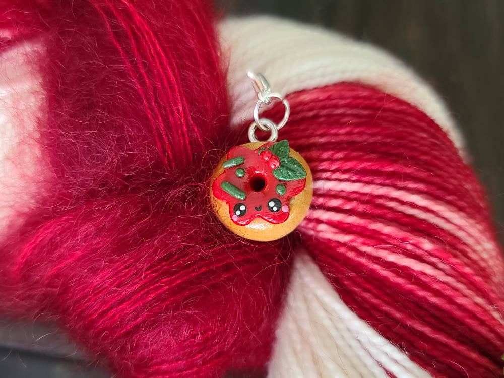 Holiday Yarn Wreath knit gift set (ONLINE ORDER ONLY)