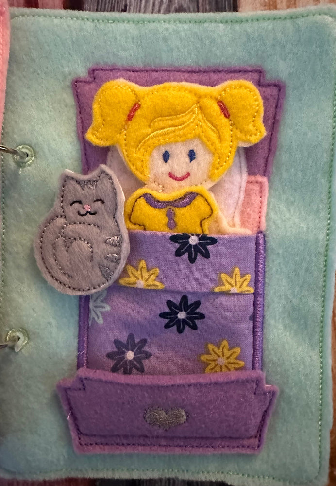 Felt Dollhouse Quiet Book - Toddler Quiet Activity Toy - Educational Gift For Girls - Learning Toy - Unpaper Doll (ONLINE ORDER ONLY)