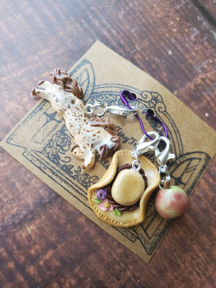 Weathered Saddle (ONLINE ORDER ONLY)