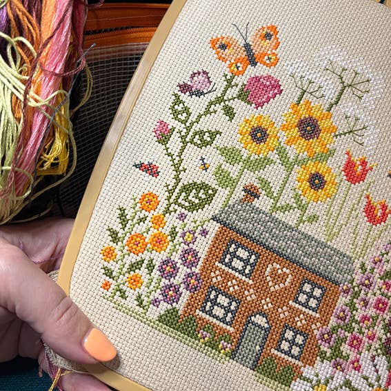 Love Poppet – Dreaming of Summer Cross Stitch Kit (ONLINE ORDER ONLY)
