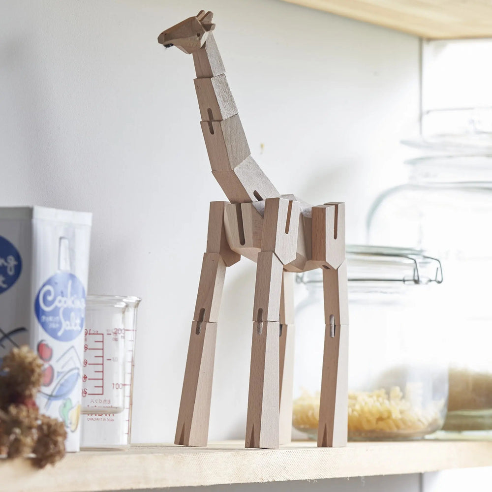Modern Wooden Giraffe Decor – Interactive Puzzle & Art Piece (ONLINE ORDER ONLY)