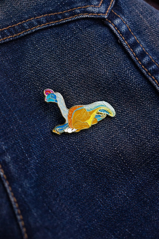 Oviraptor Enamel Pin (Oviraptor philoceratops)