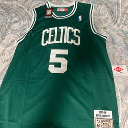 Autographed Boston Celtics Kevin Garnett Hardwood Classic (Online Order Only)