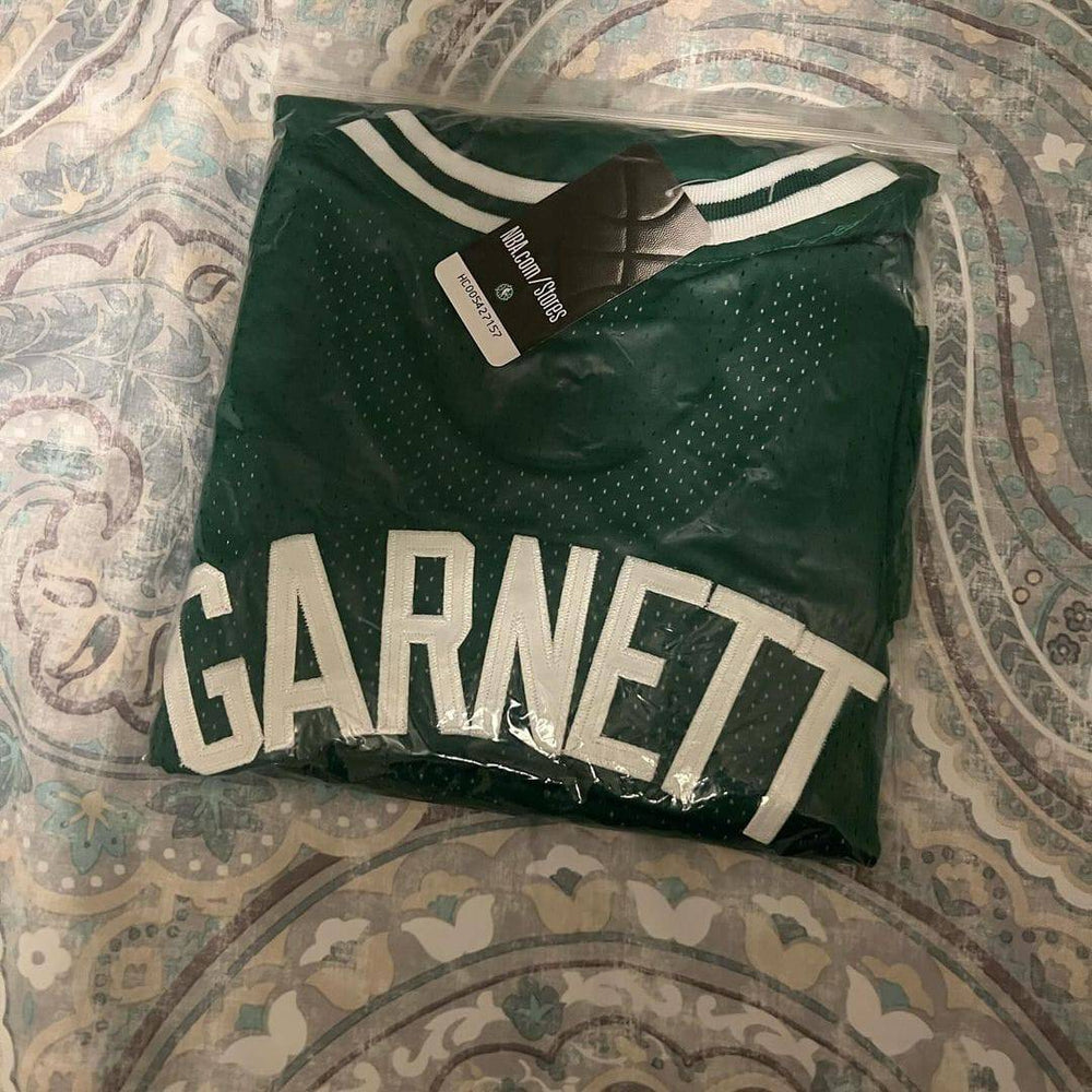 Autographed Boston Celtics Kevin Garnett Hardwood Classic (Online Order Only)