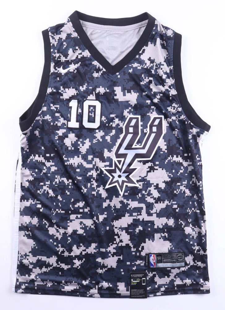 DeMar DeRozan Signed Jersey (PSA) San Antonio Spurs (Online Order Only)