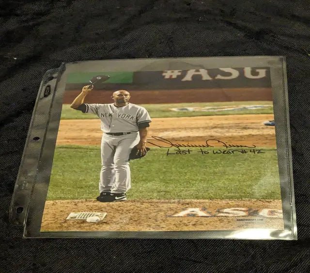 Mariano Rivera autographed 8x10 New York Yankees photo with coa (Online Order Only)