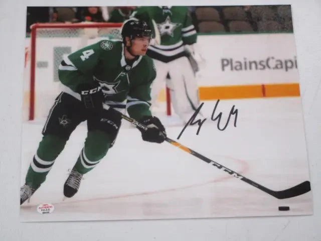Miro Heiskanen of the Dallas Stars signed autographed 8x10 photo PAAS COA 439 (Online Order Only)