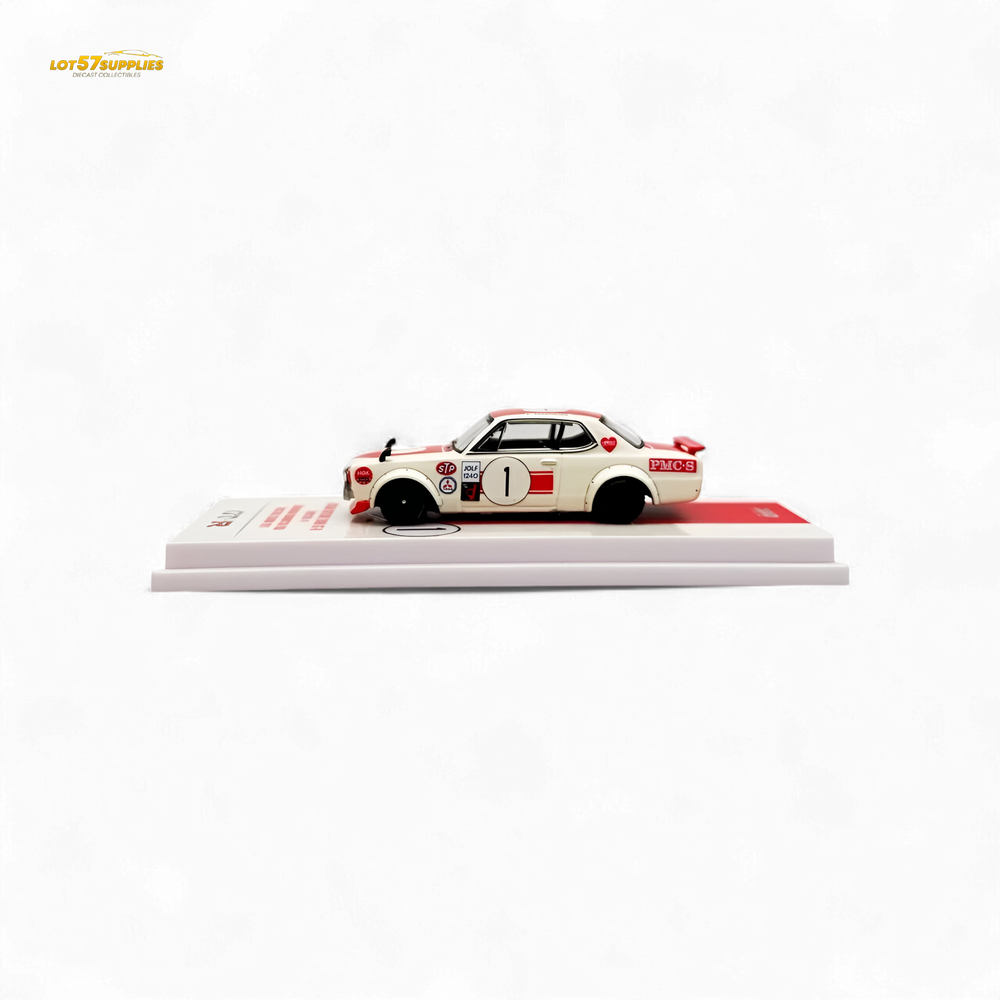 Inno64 NISSAN SKYLINE 2000 GT-R KPGC10 #1 Takahashi Kunimitsu Fuji Masters 250Km 1971 1:64 (ONLINE ORDER ONLY)