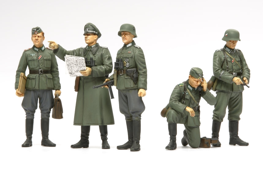 Tamiya 1/35 German Field Commander Plastic Model Set (ONLINE ORDER ONLY)