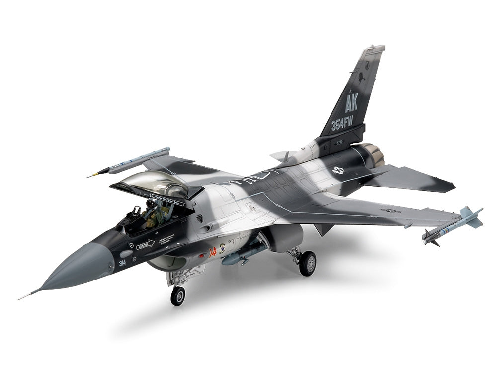 Tamiya 1/48 F-16C/N Plastic Model Airplane Kit Aggressor/Adversary (ONLINE ORDER ONLY)