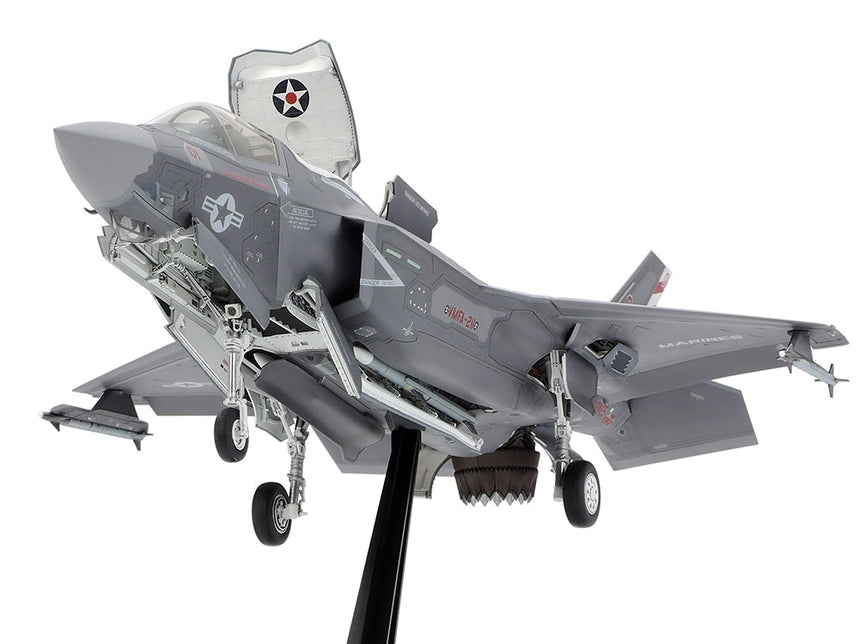 Tamiya 1/48 Plastic Model Kit Lockheed F-35 B Lightning 2 TAM61125 (ONLINE ORDER ONLY)