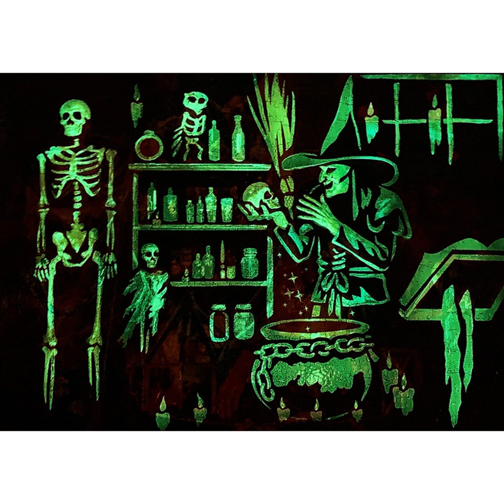 Glow in the Dark - On a Scary Night 500 Piece Jigsaw Puzzle